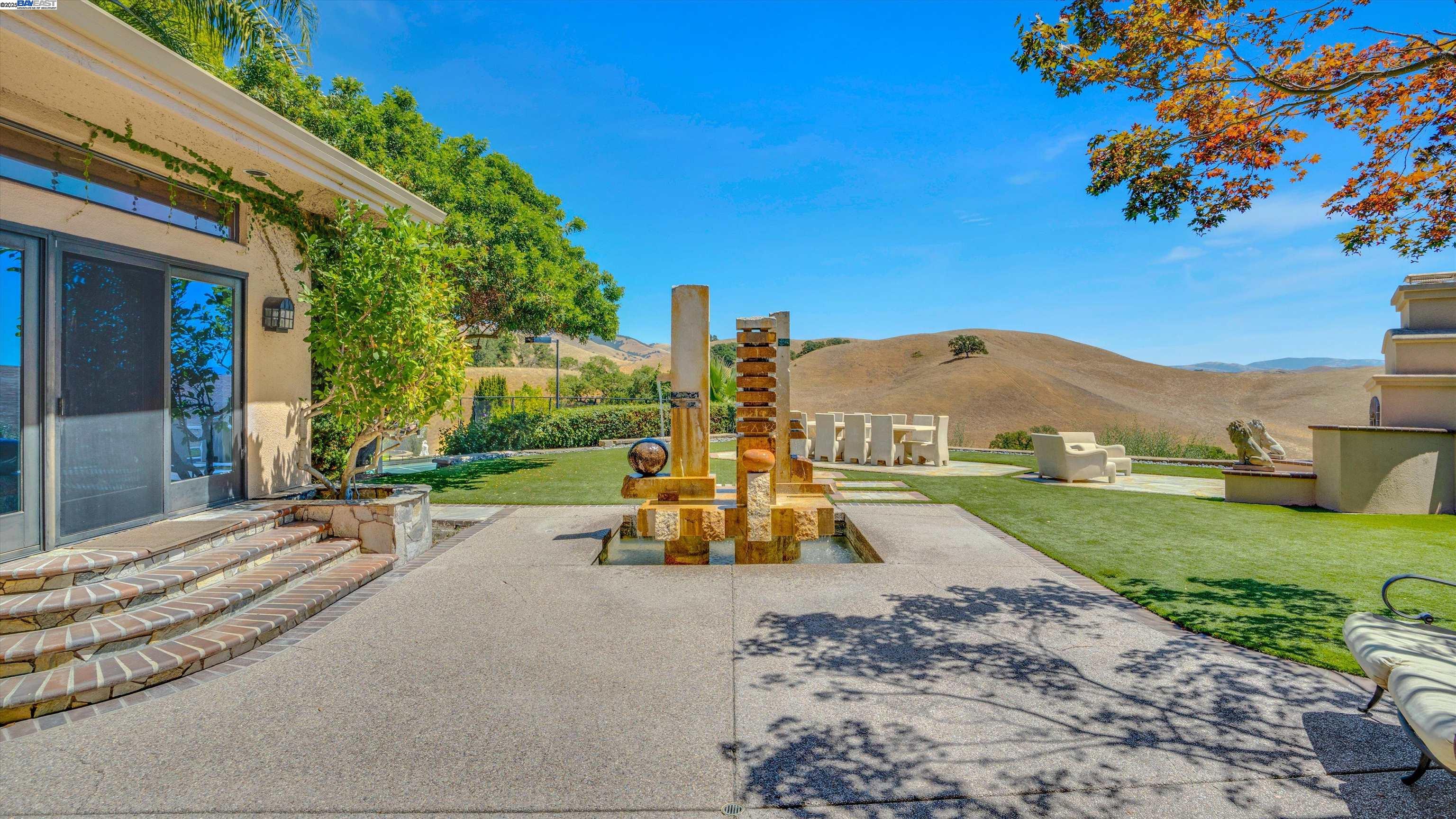 4478 Deer Ridge Road