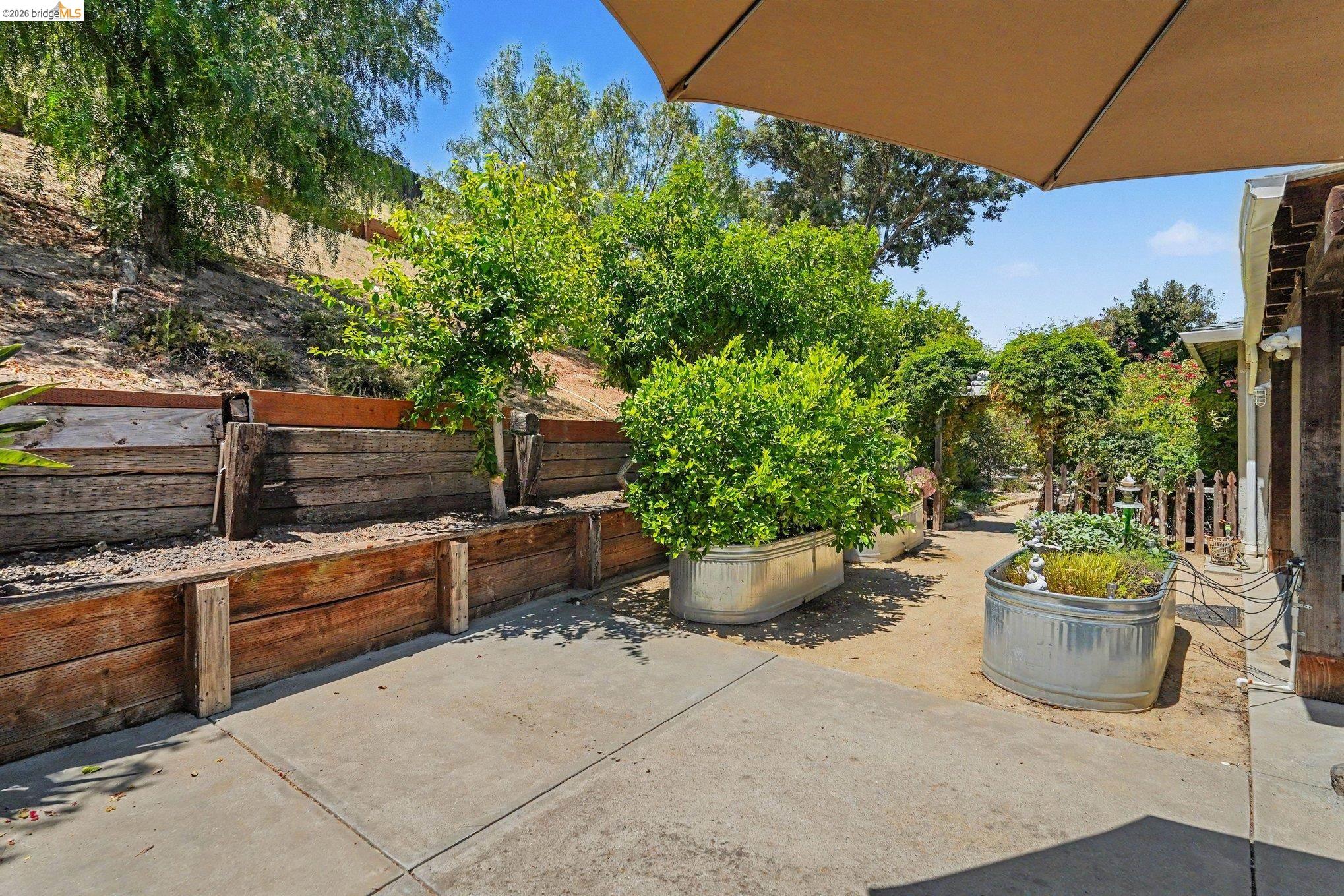 1150 Los Palos Ct