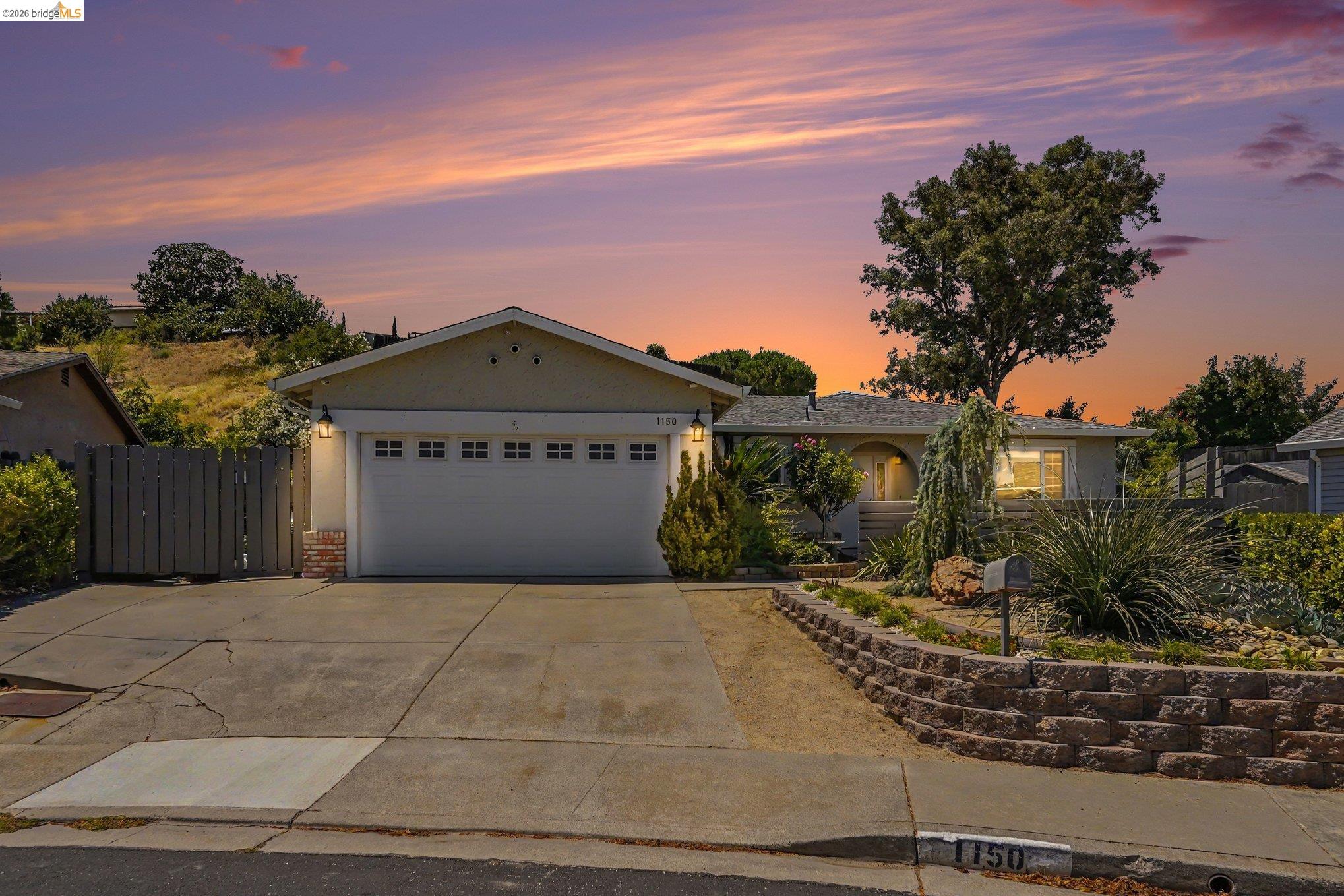 1150 Los Palos Ct