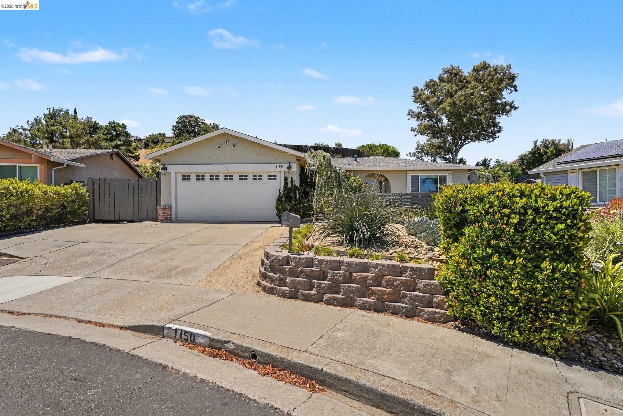 1150 Los Palos Ct