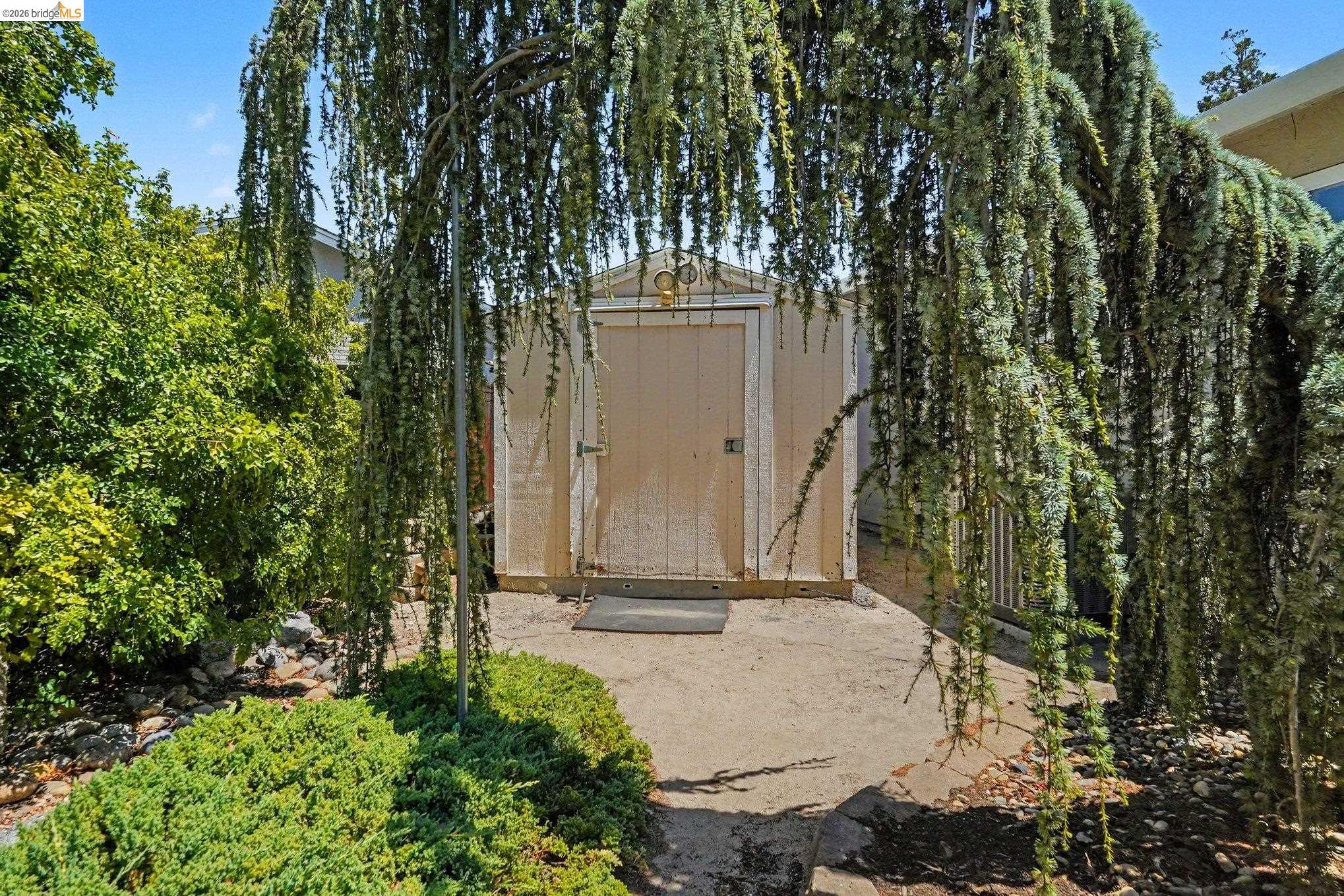 1150 Los Palos Ct