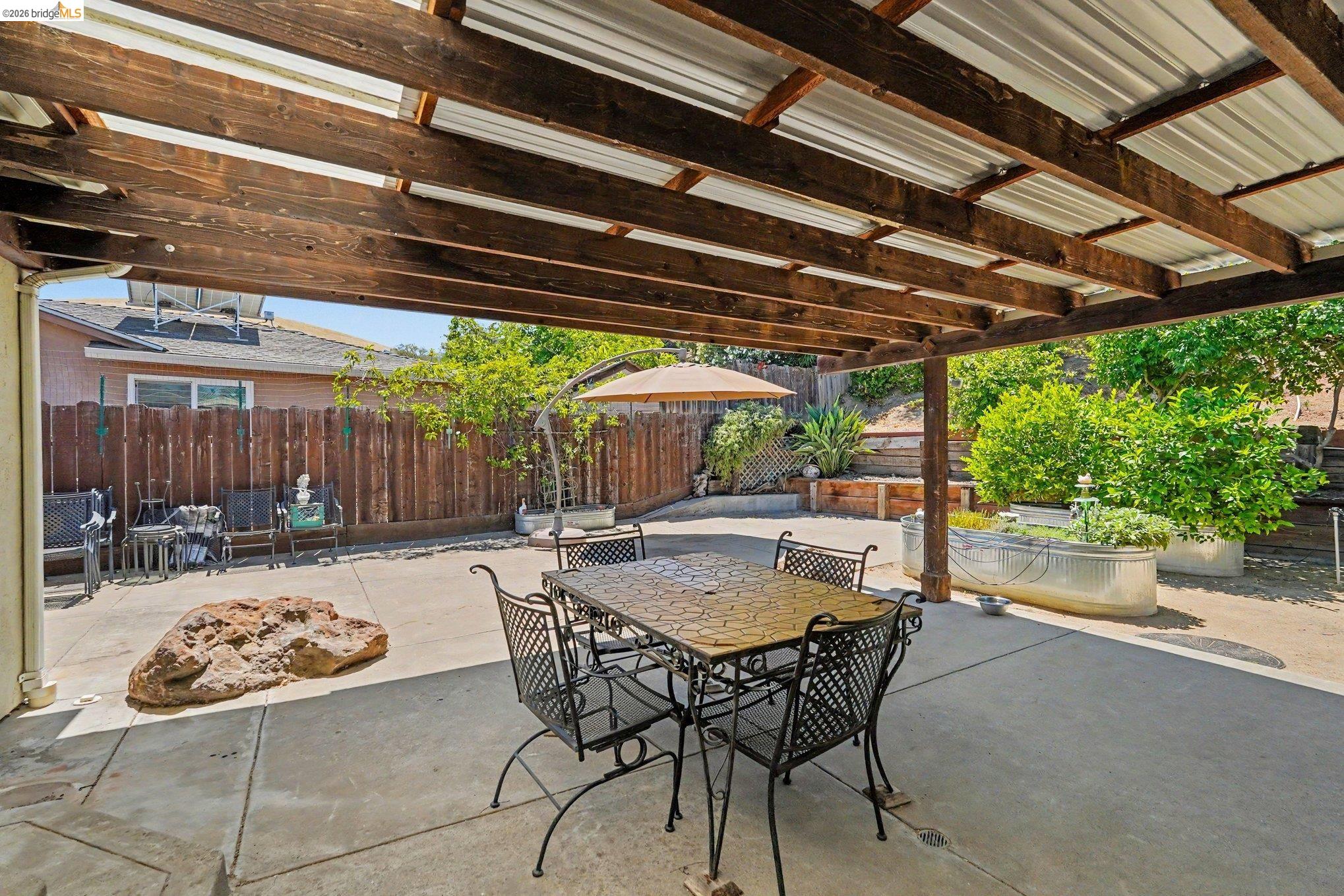 1150 Los Palos Ct