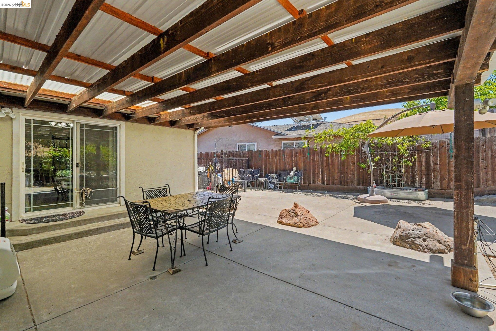1150 Los Palos Ct