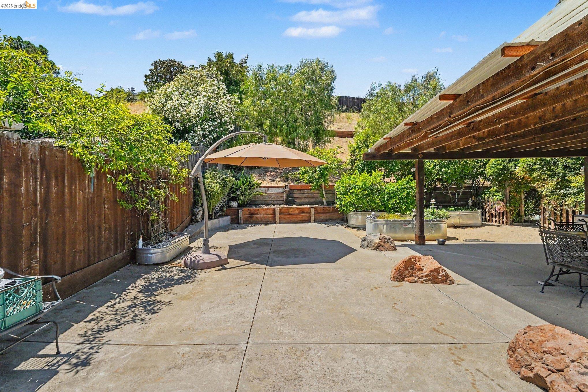 1150 Los Palos Ct