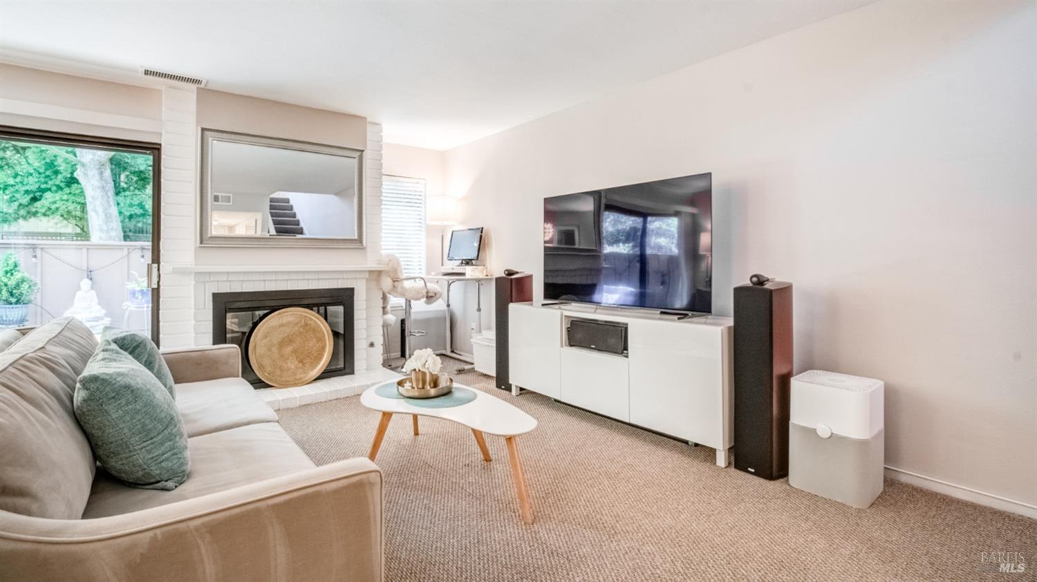 17 Prairie Falcon Dr