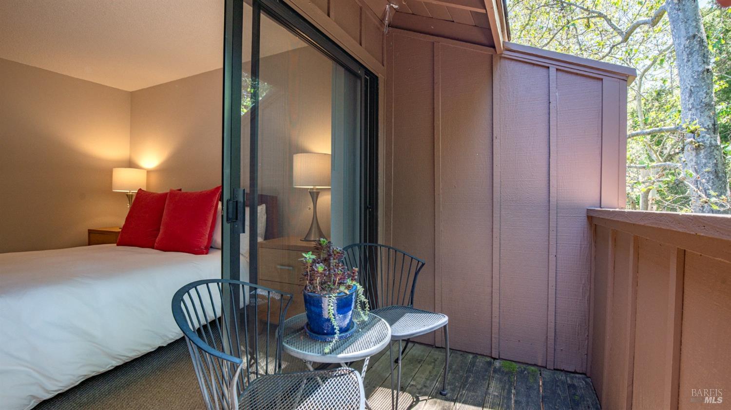 17 Prairie Falcon Dr