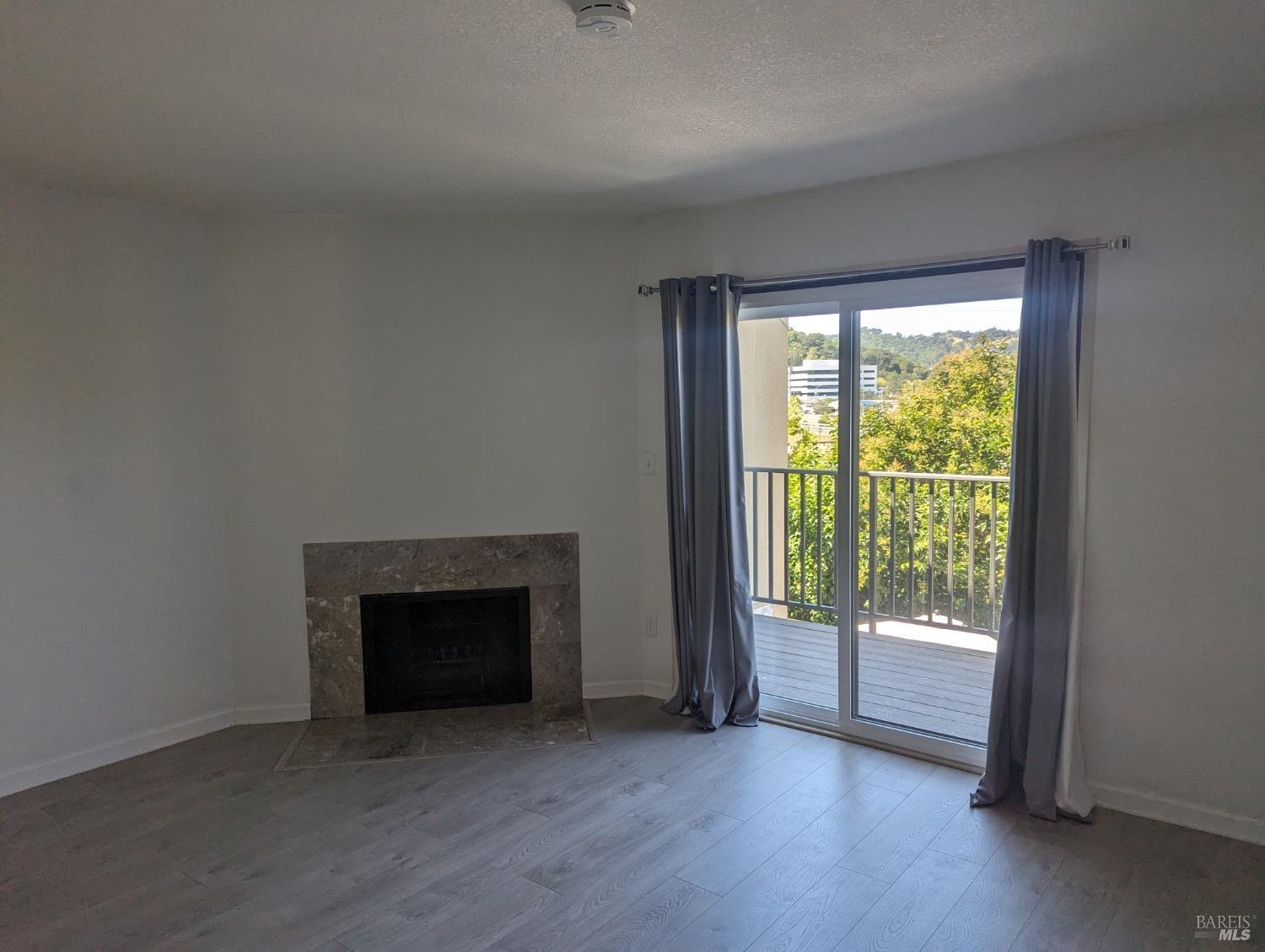 100 Marin Center Drive Unit: #5