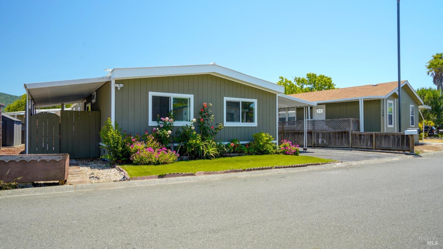 169 Yosemite Rd