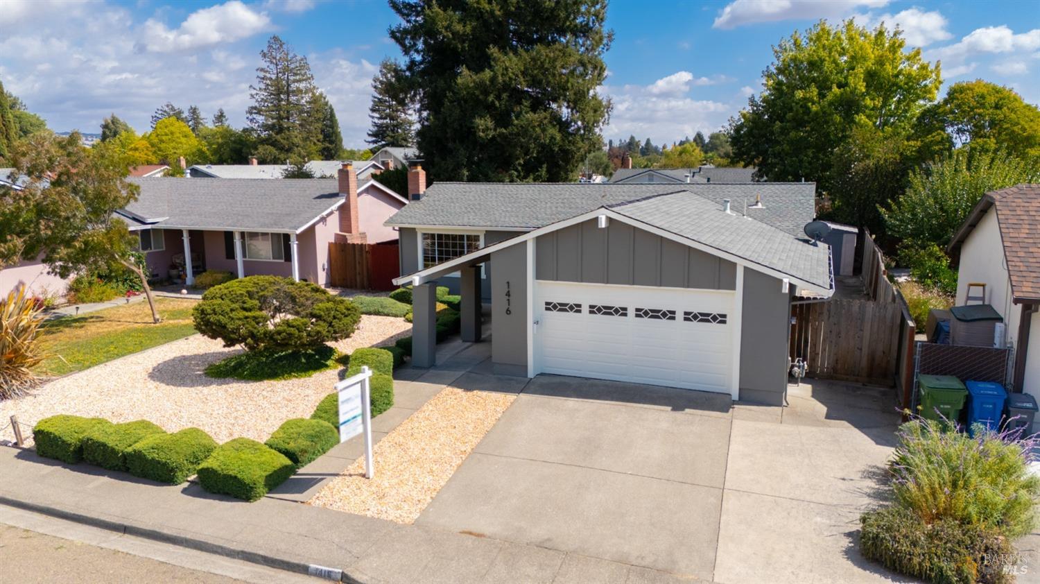 1416 Pheasant Dr
