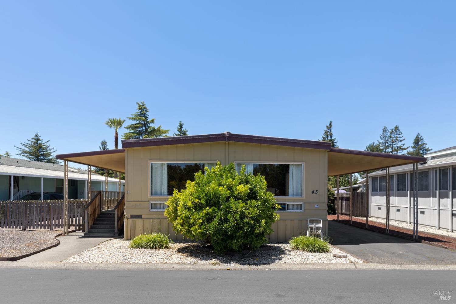 43 E Napa Drive