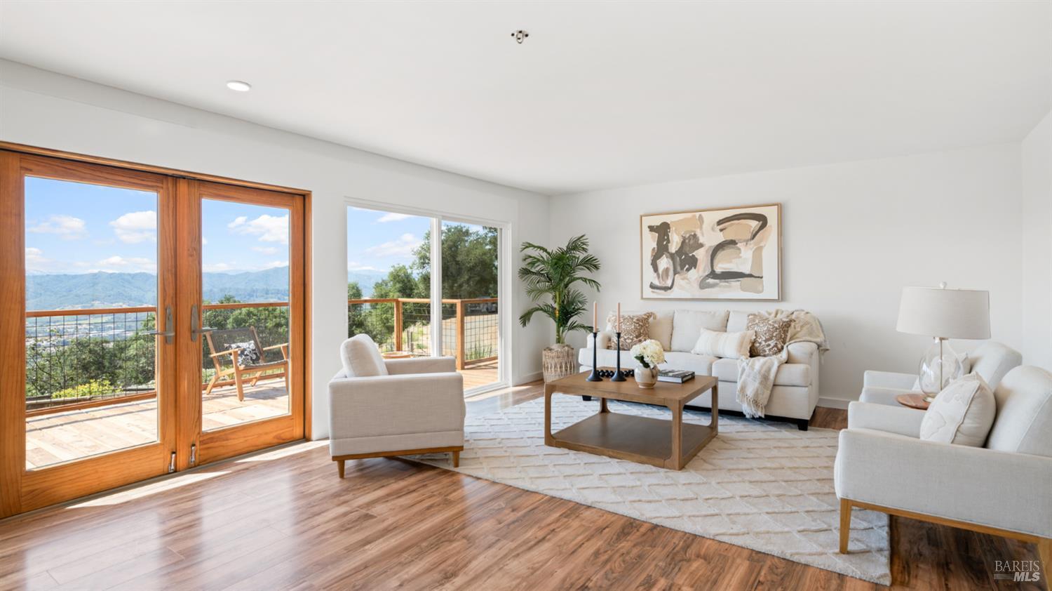 26889 Toyon Ln