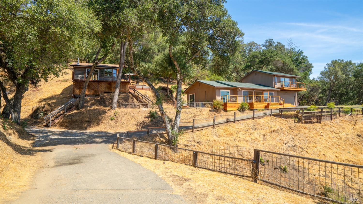 26889 Toyon Ln