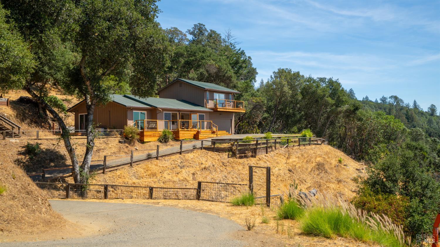 26889 Toyon Ln