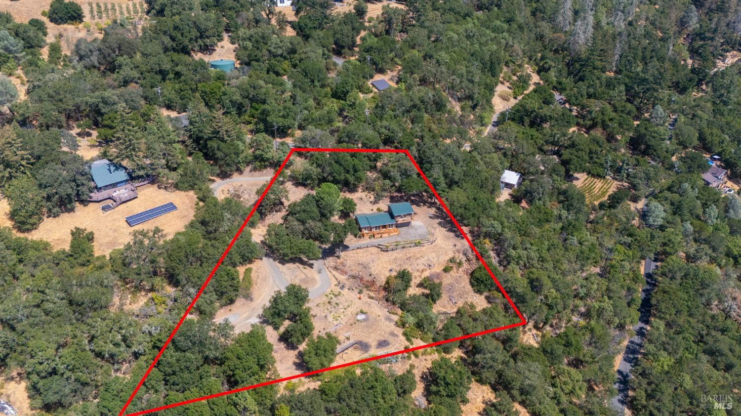 26889 Toyon Ln