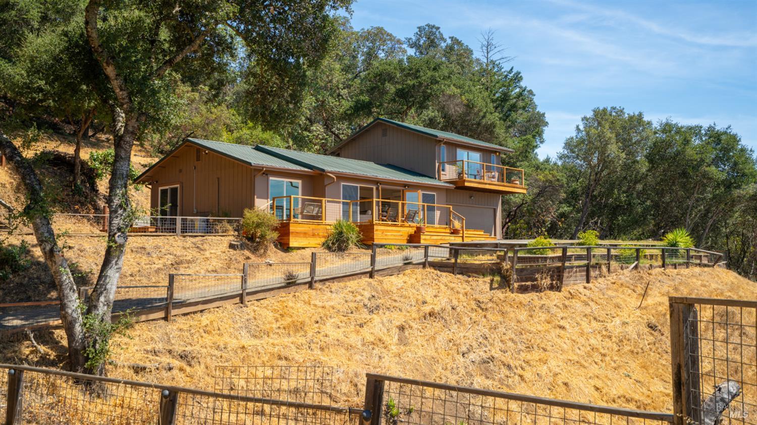 26889 Toyon Ln