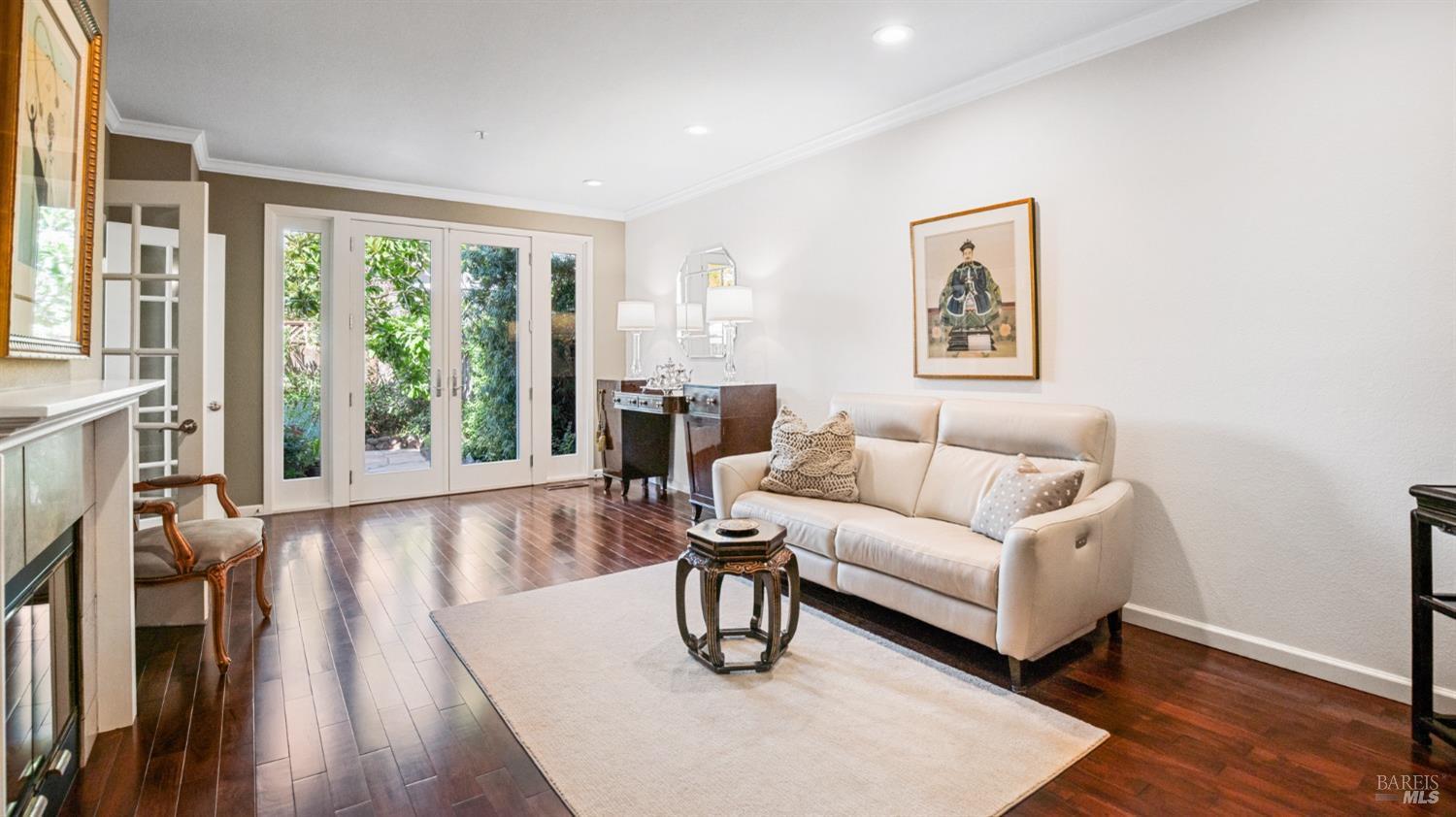 80 Baypoint Dr
