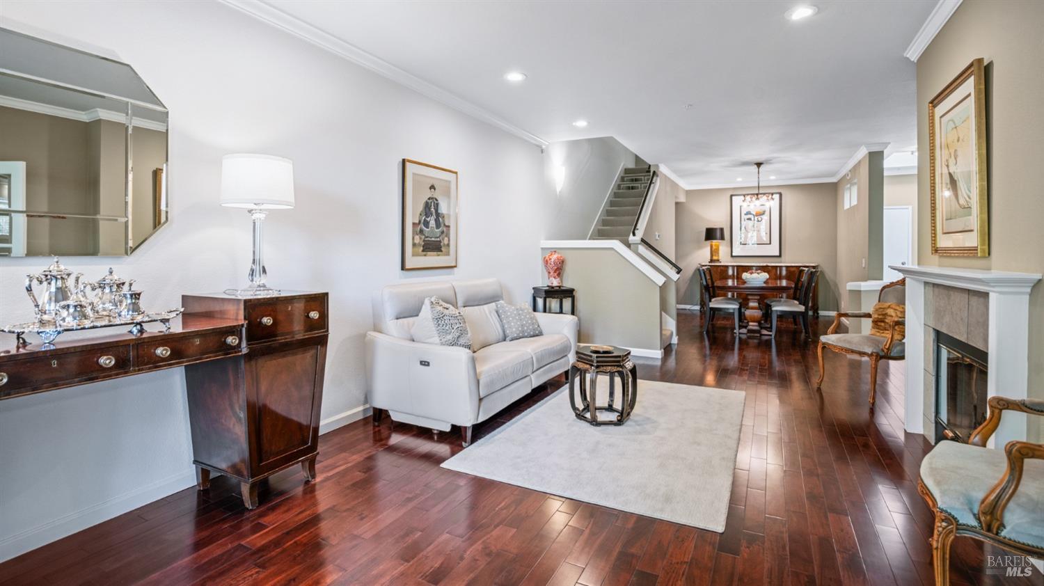 80 Baypoint Dr