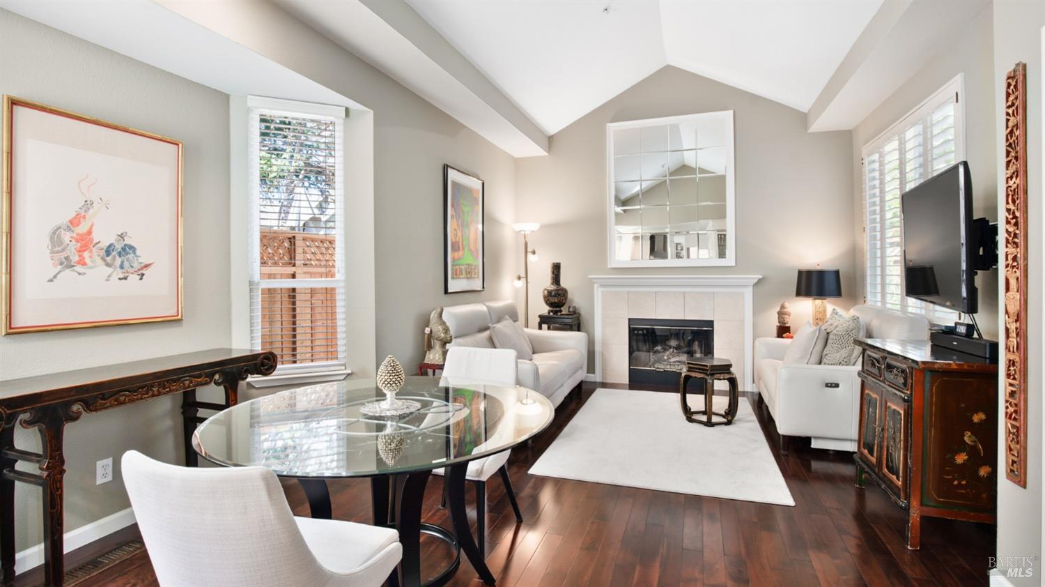 80 Baypoint Dr