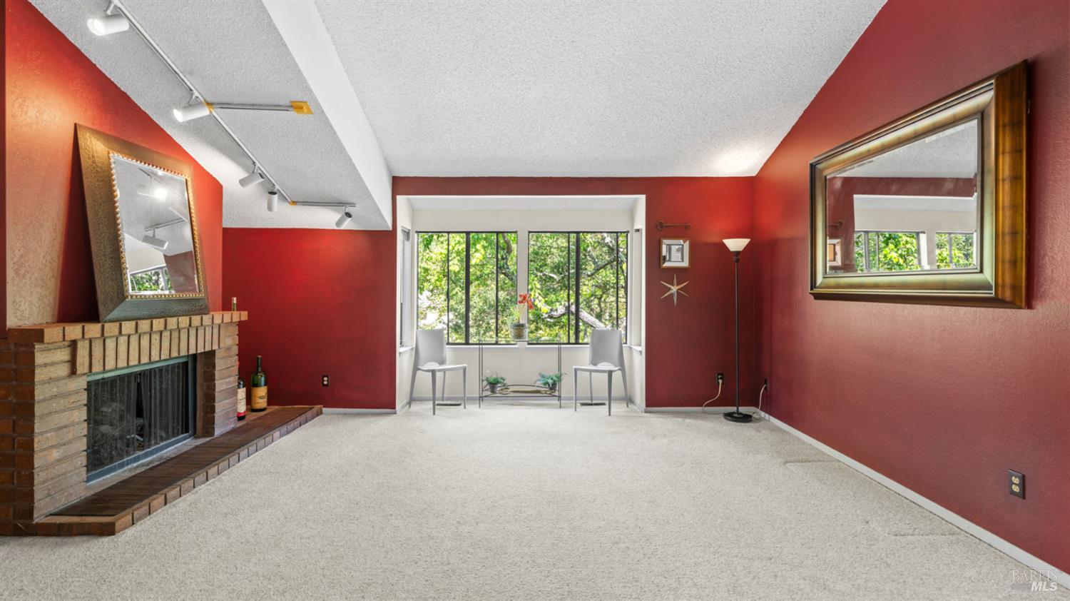 16 Elegant Tern Rd
