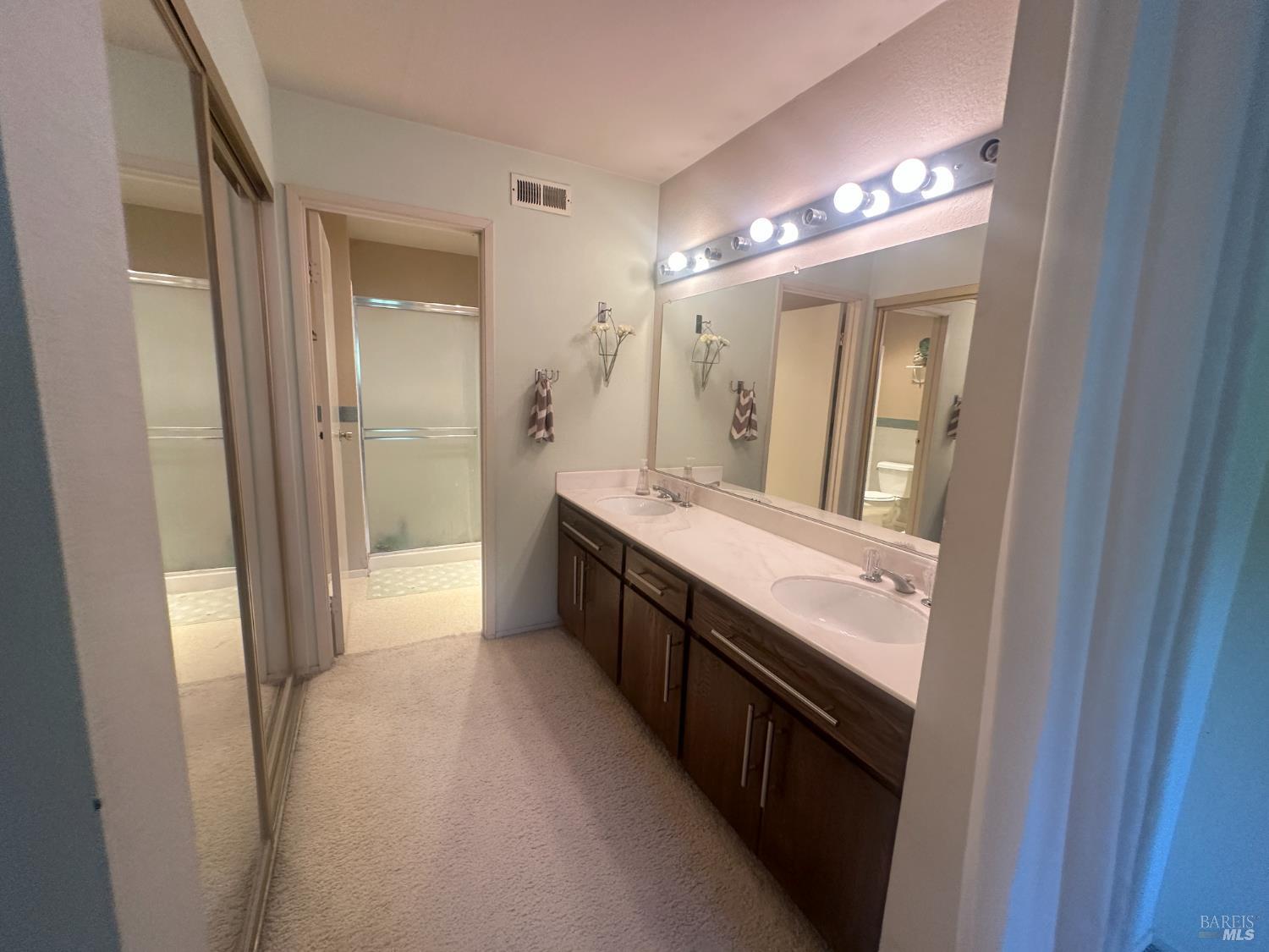16 Elegant Tern Rd
