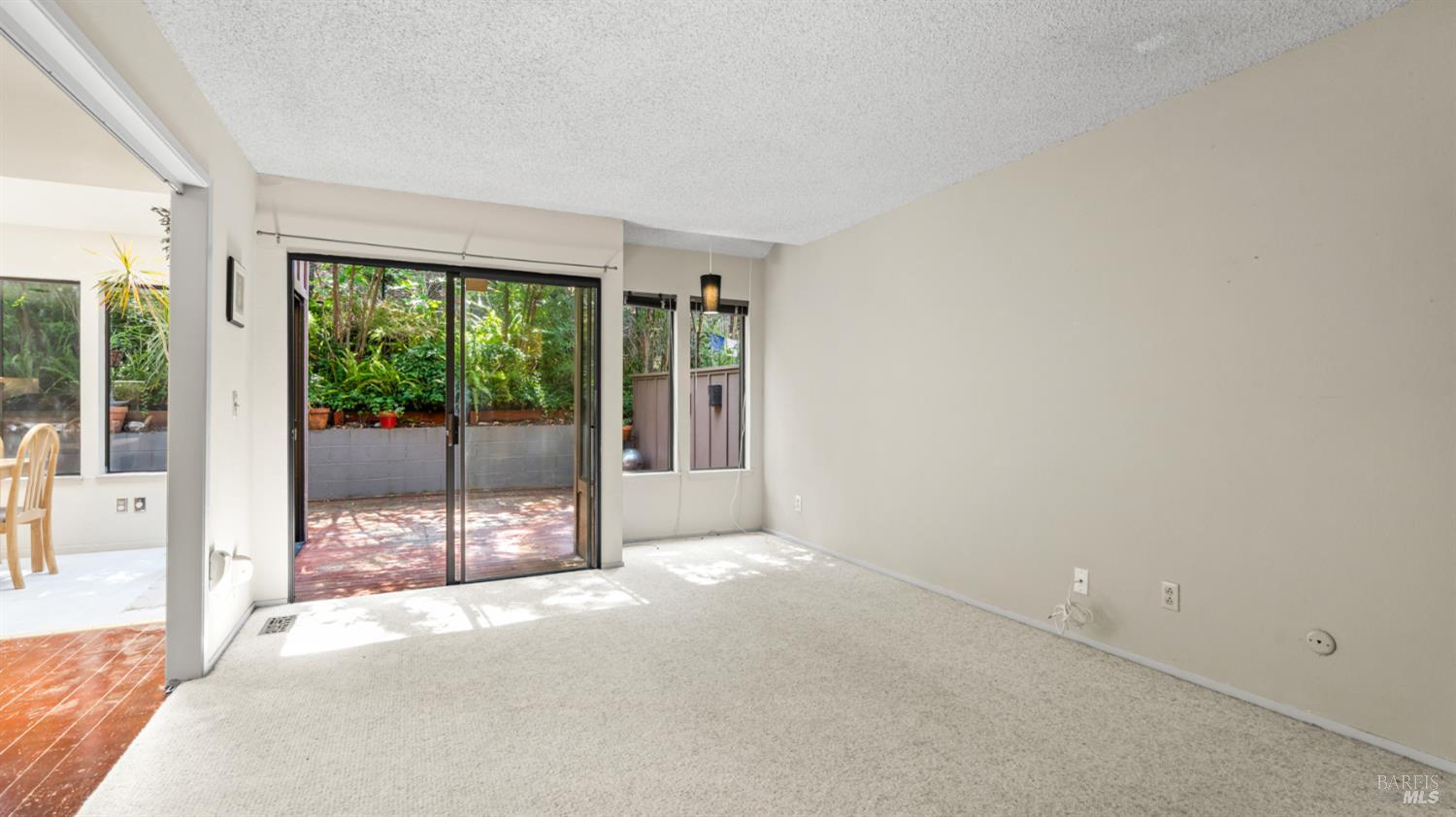 16 Elegant Tern Rd