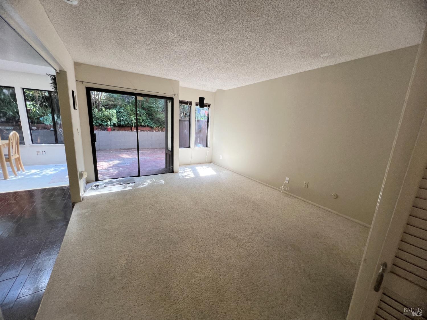 16 Elegant Tern Rd