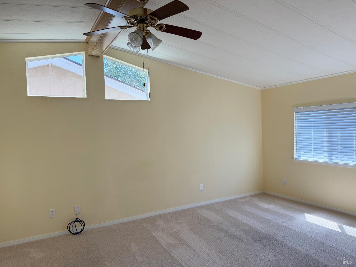 1548 Royal Oaks Drive