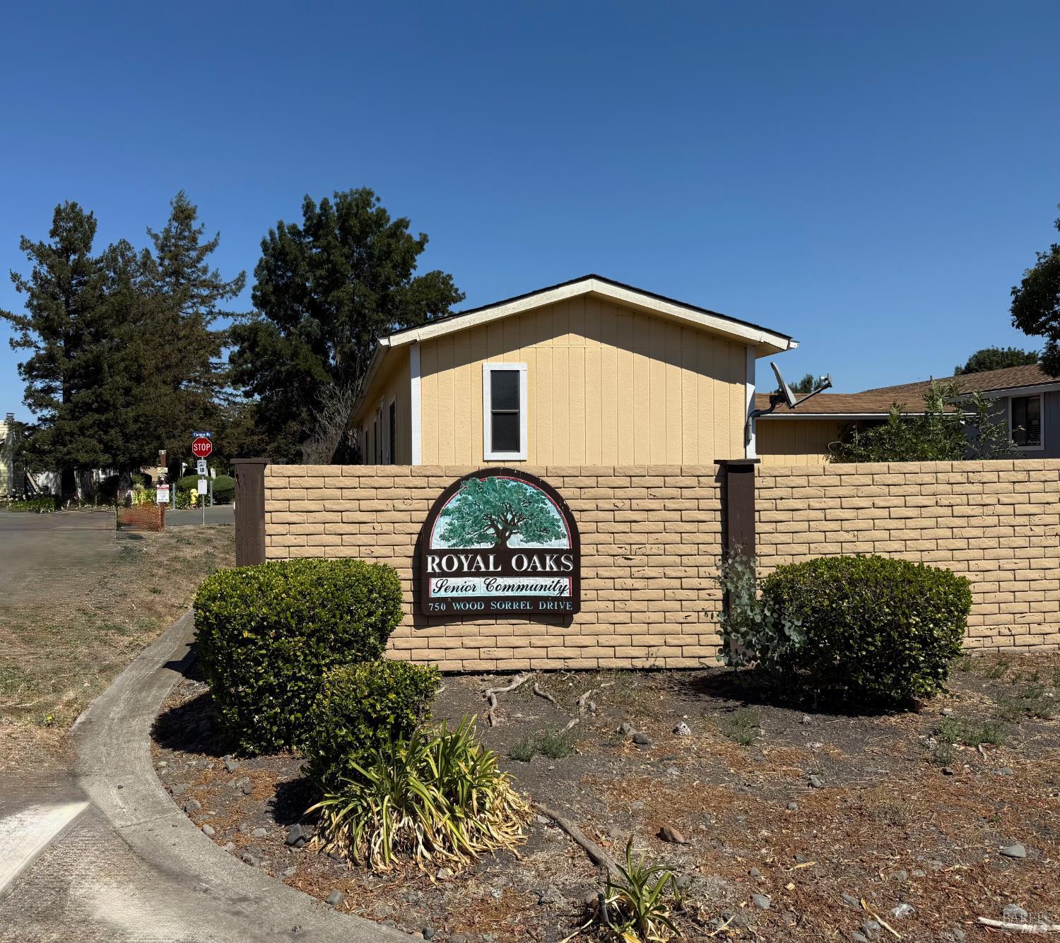 1548 Royal Oaks Drive