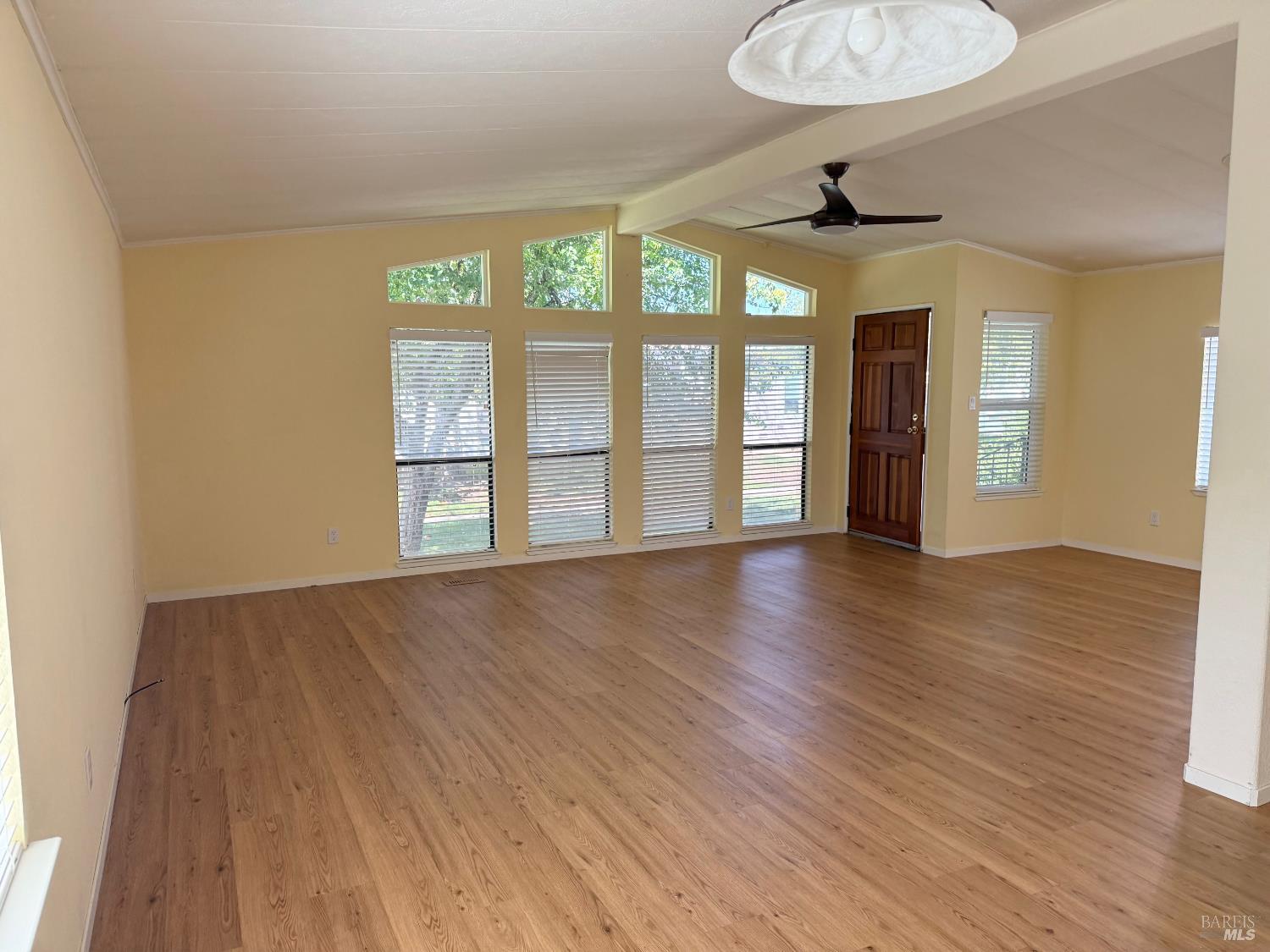 1548 Royal Oaks Drive
