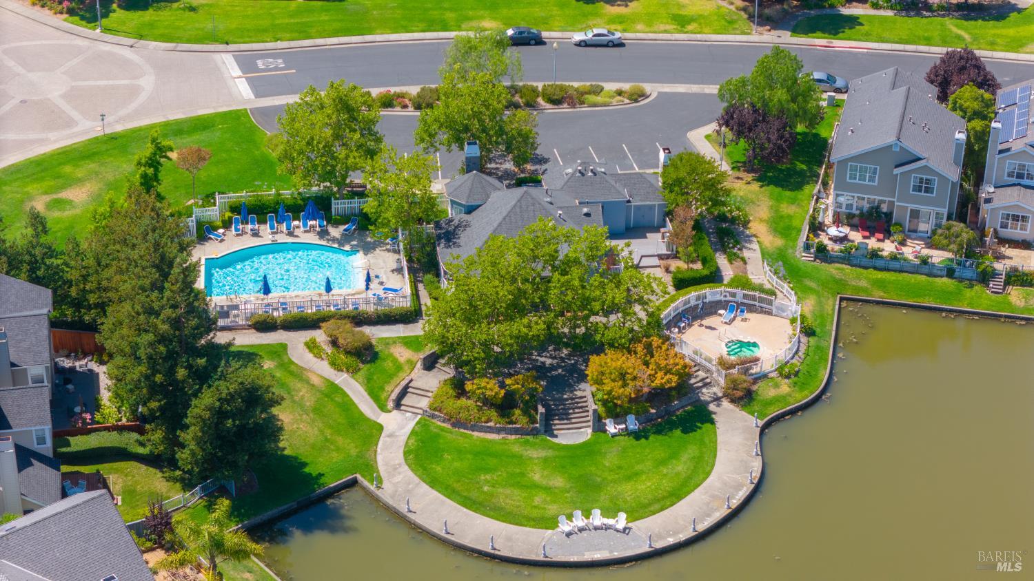 56 Waterside Cir