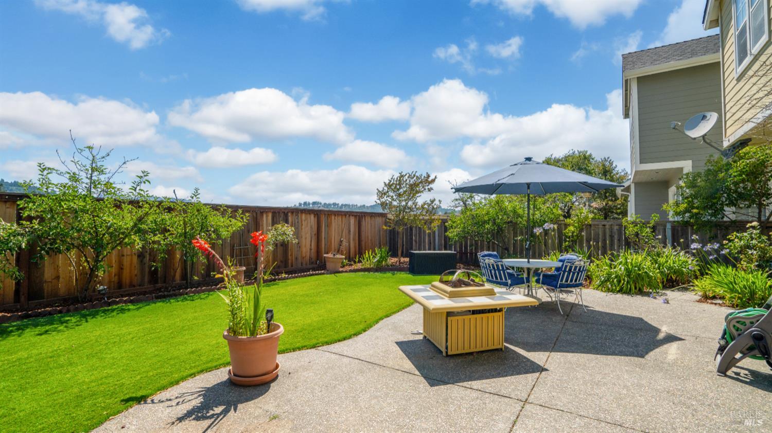 56 Waterside Cir