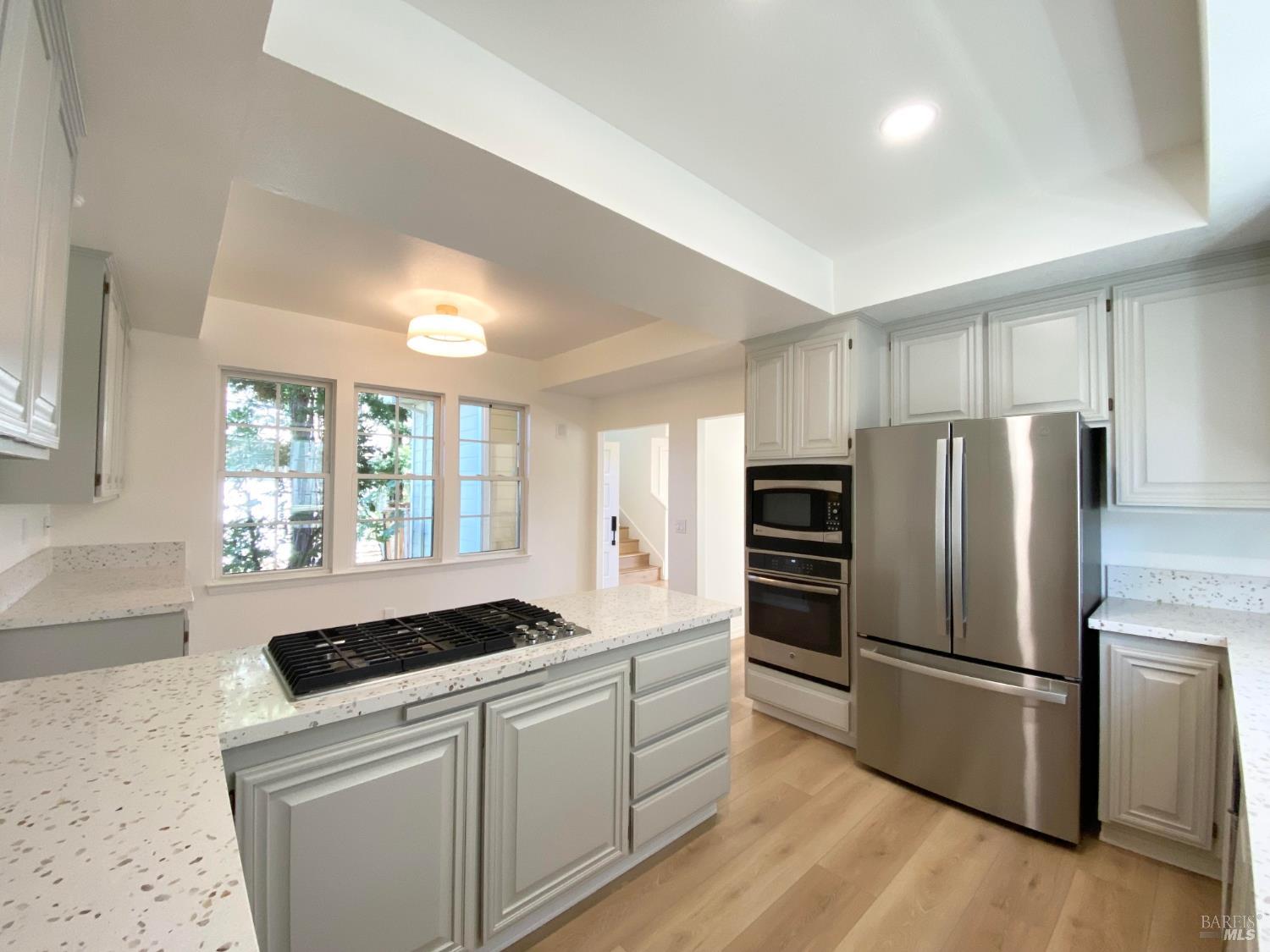 56 Waterside Cir