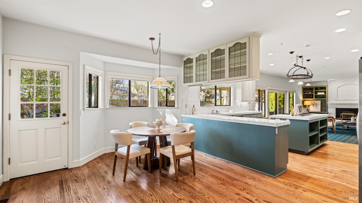 11 Saddlebrook Court