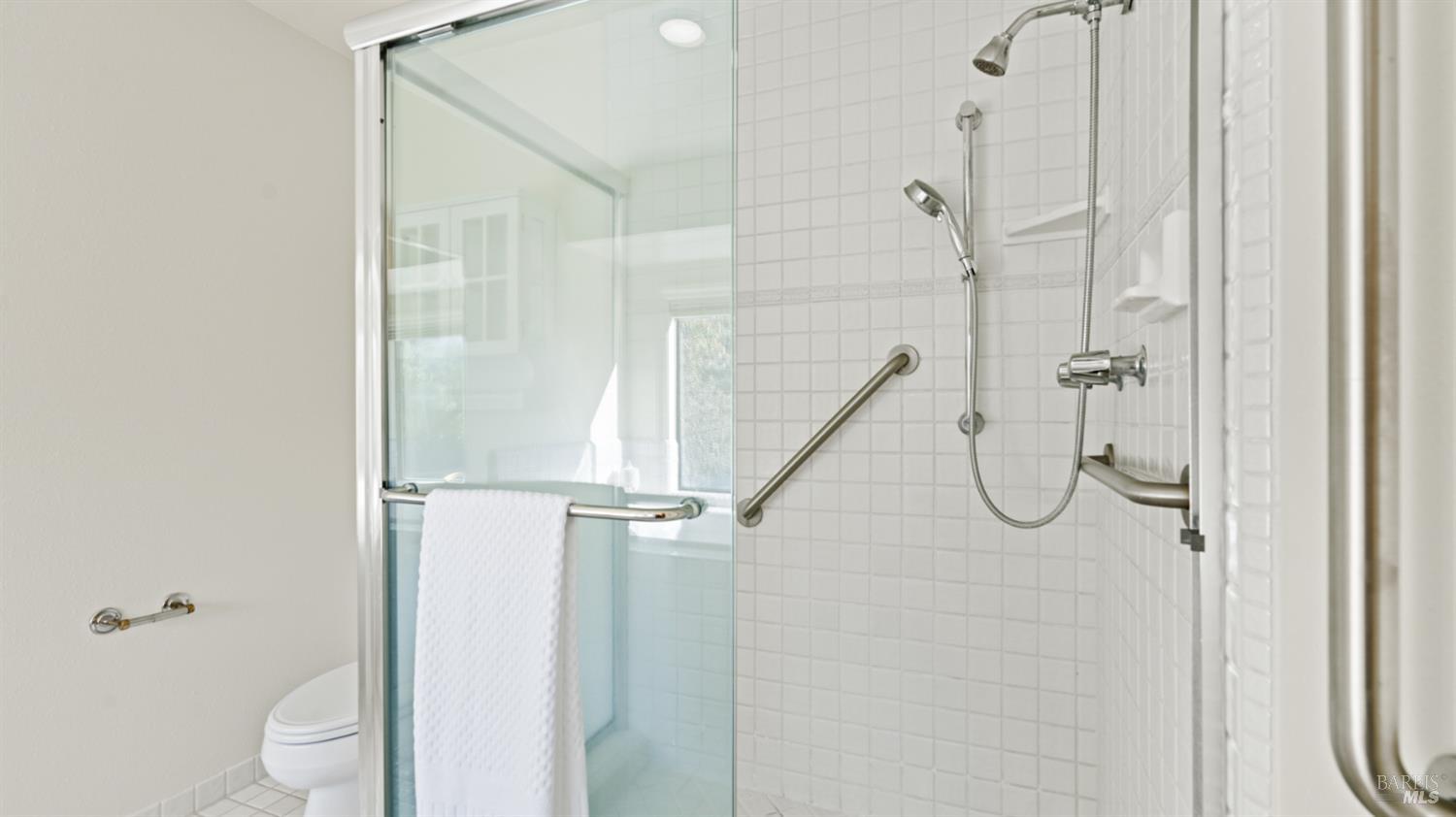 11 Saddlebrook Court