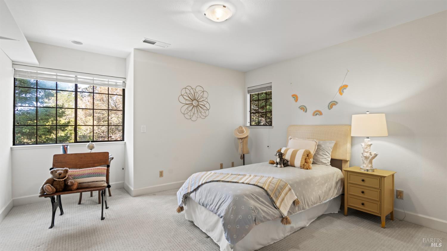 11 Saddlebrook Court