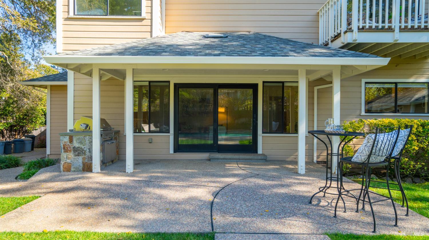 11 Saddlebrook Court