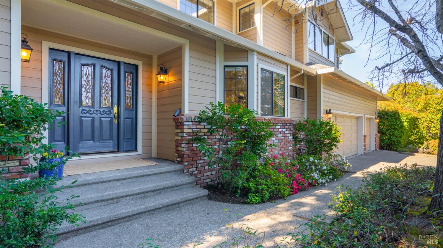 11 Saddlebrook Court