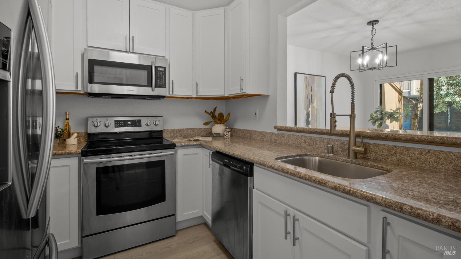 100 Marin Center Drive Unit: #5
