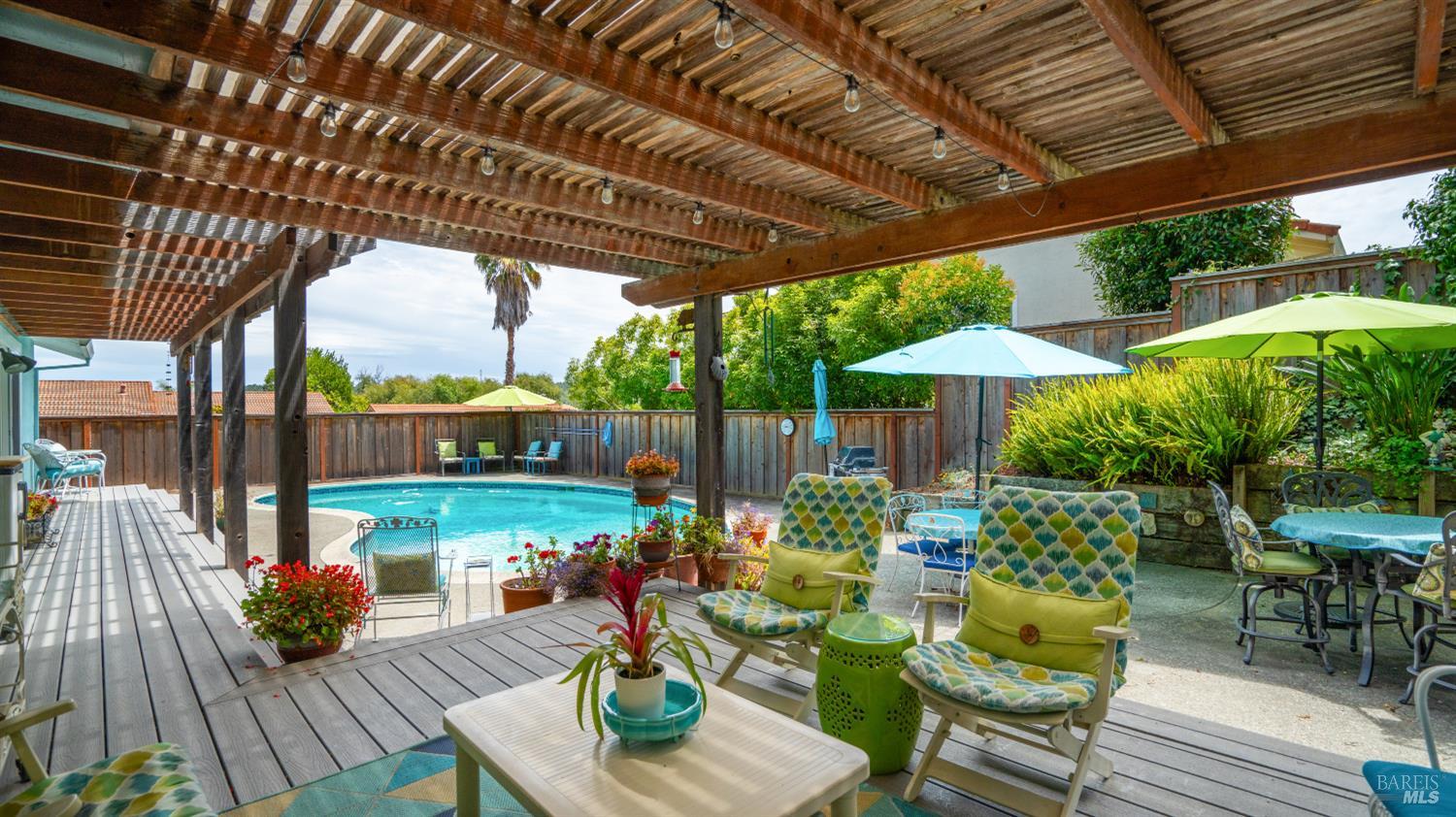 489 Quercus Court