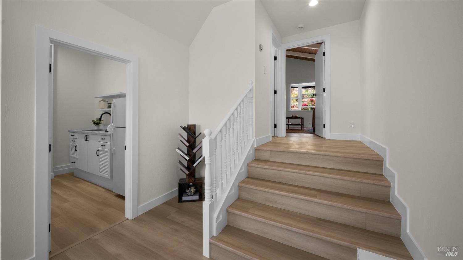 1132 Simmons Lane