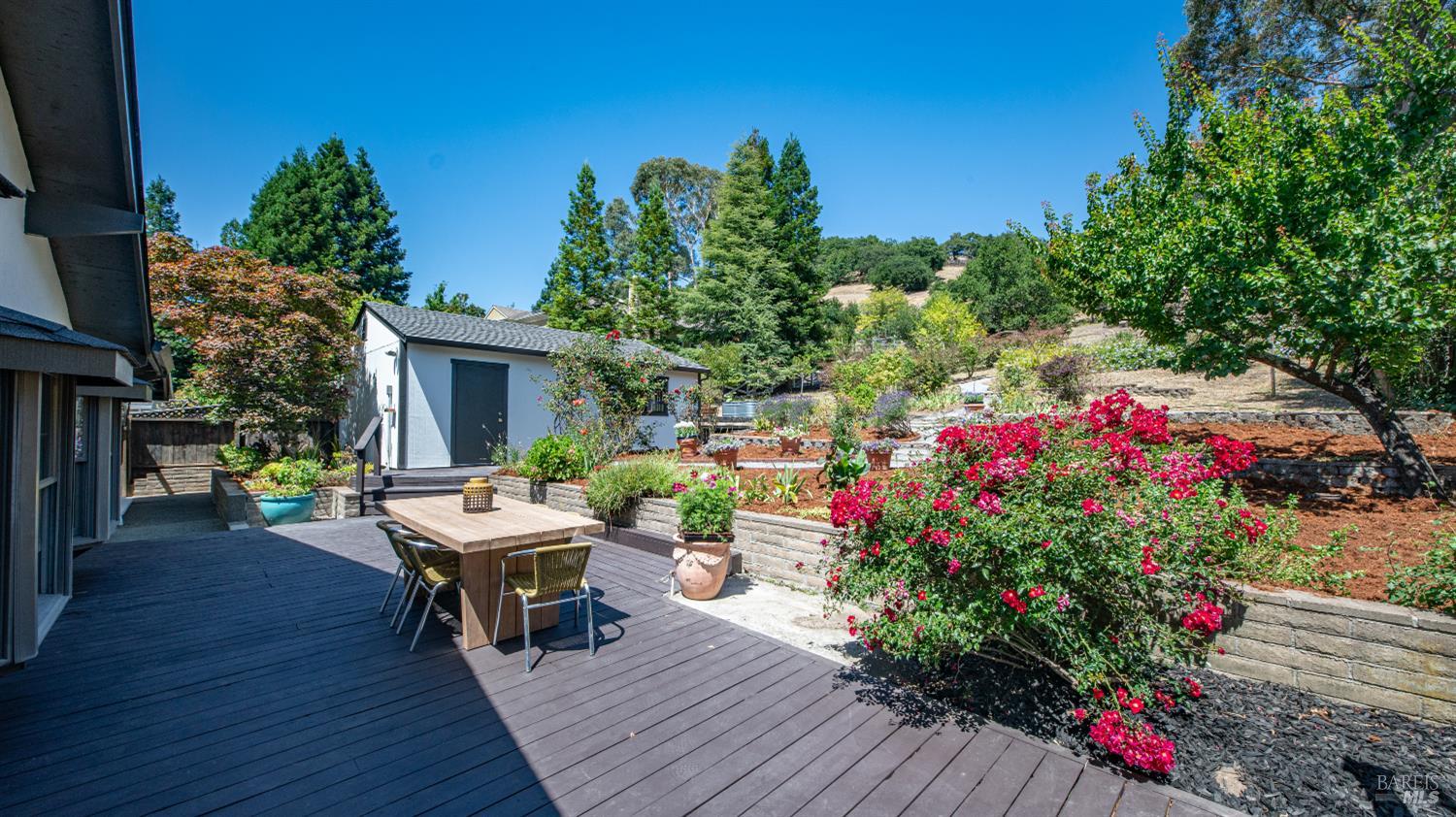 1132 Simmons Lane