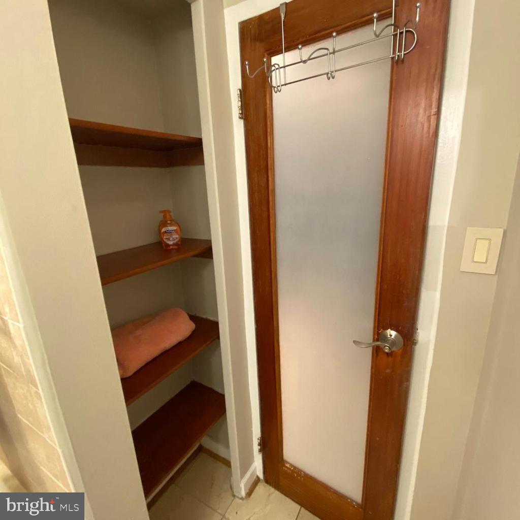 922 24th St NW #417