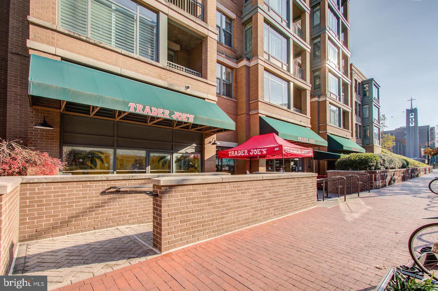 2301 N St NW #214