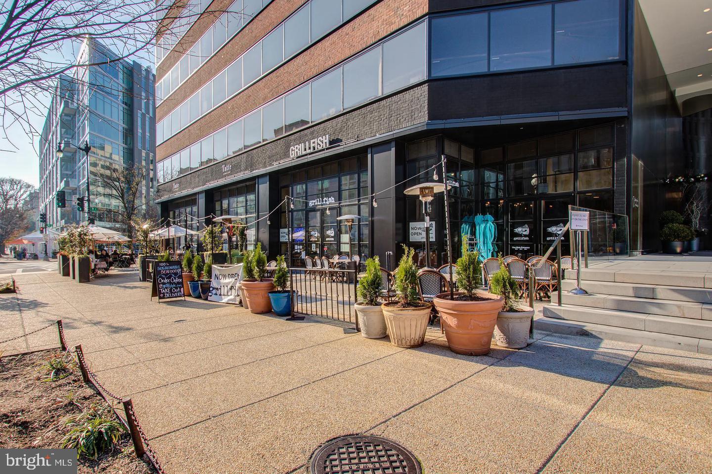 2301 N St NW #214