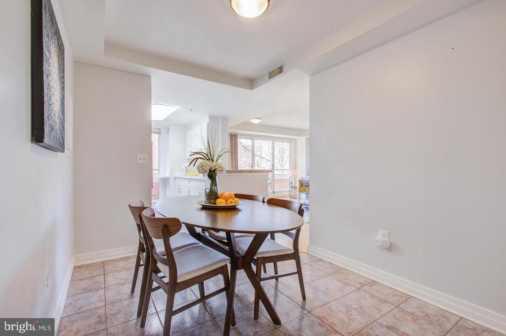 2301 N St NW #214