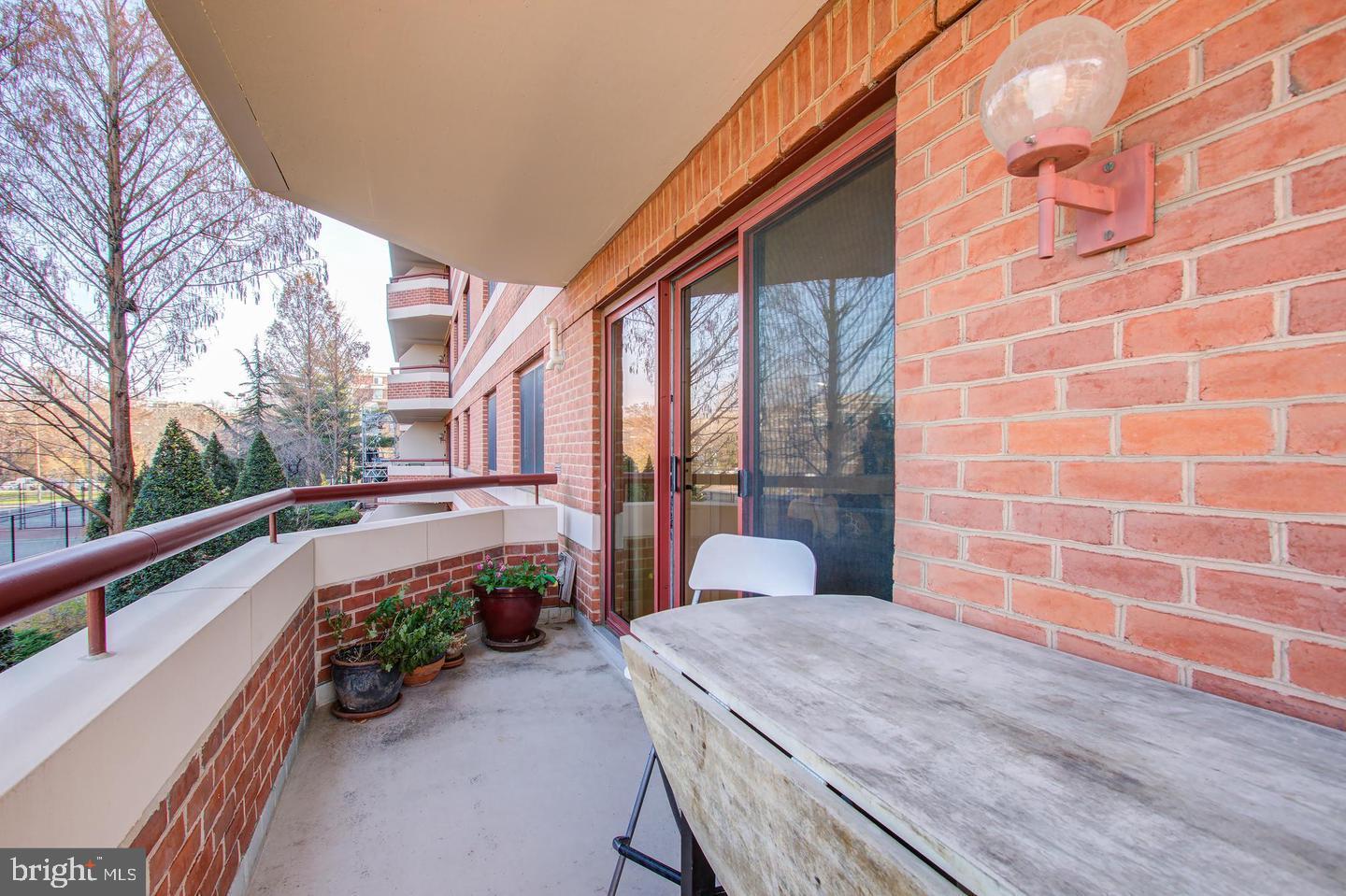 2301 N St NW #214