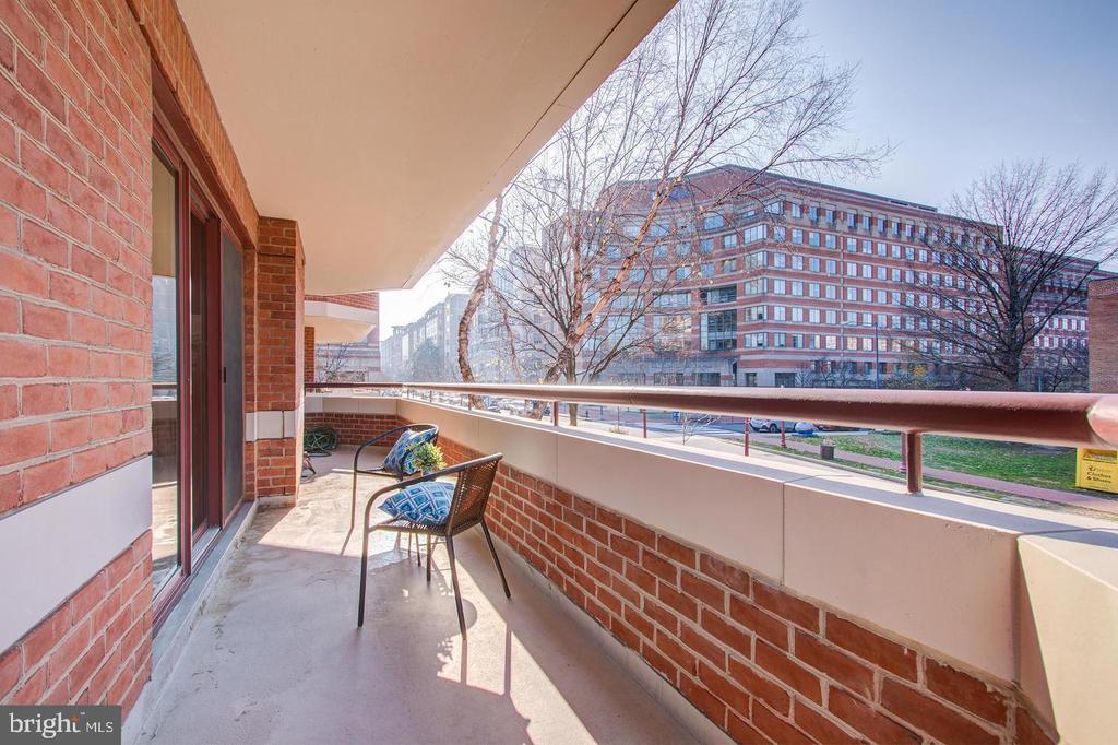 2301 N St NW #214