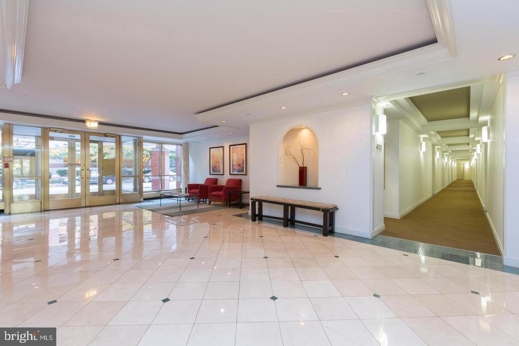 2301 N St NW #214