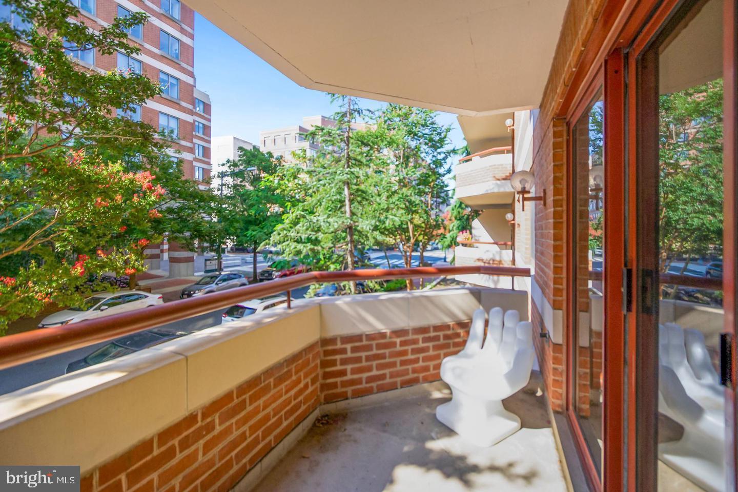2301 N St NW #214