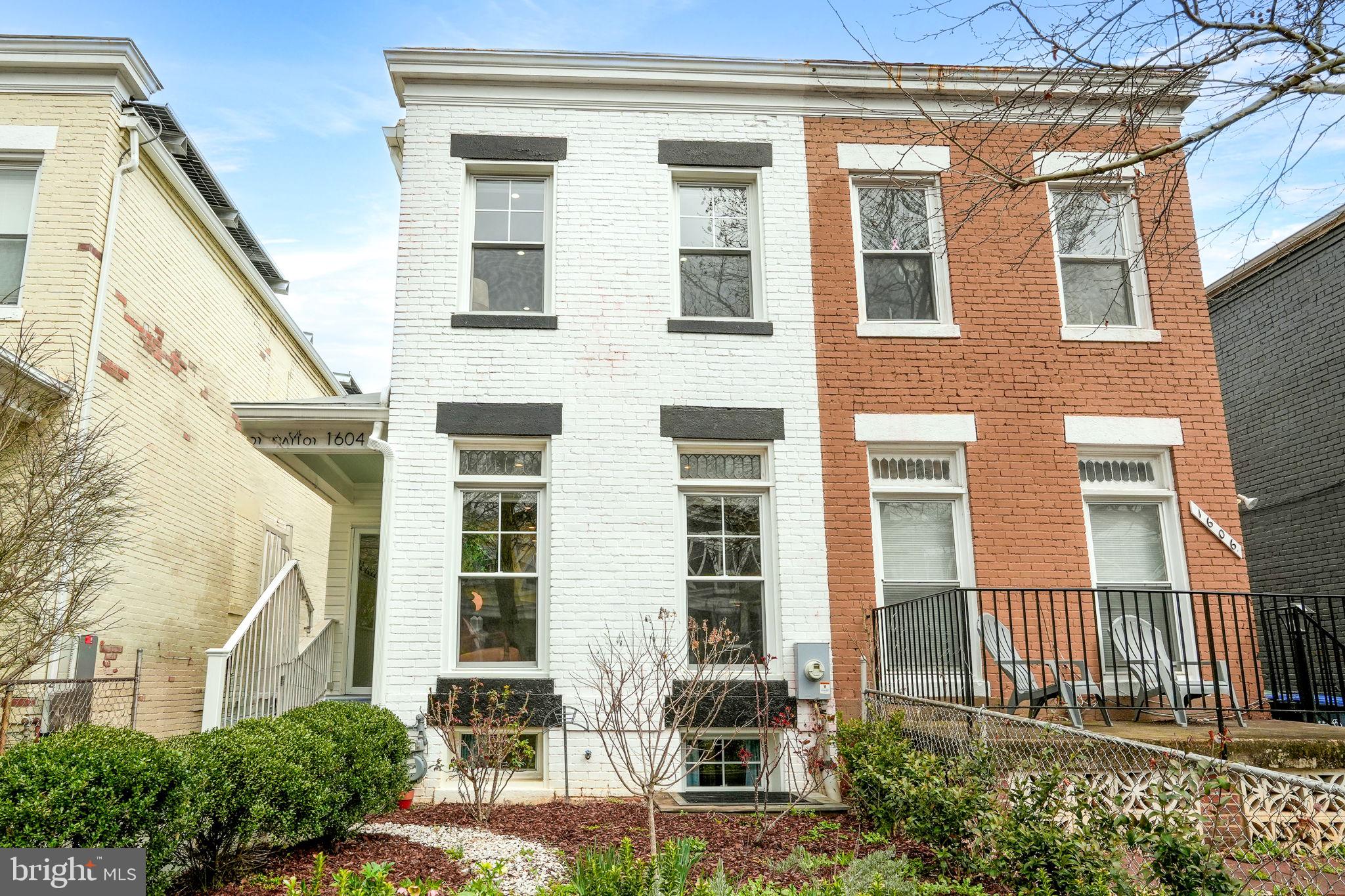 1604 D STREET SE